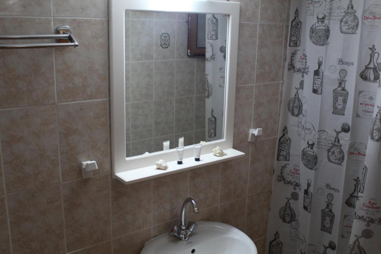 Vakis Apartments 2 Romanó Kültér fotó